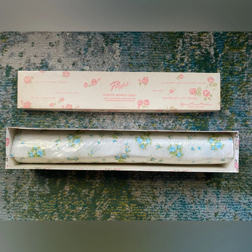Vintage Polyfab scented blue floral drawer liner